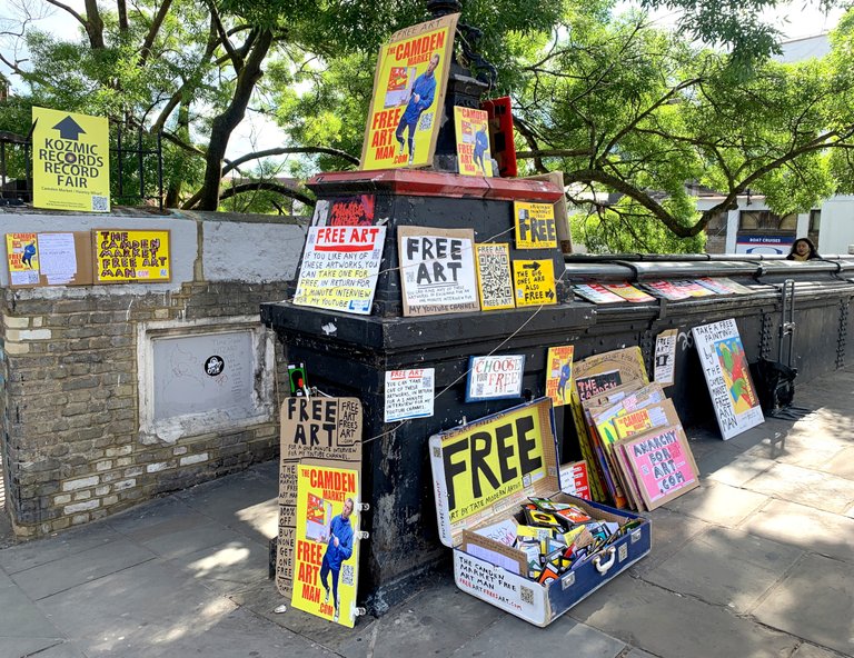 The full Camden Market Free Art Man display