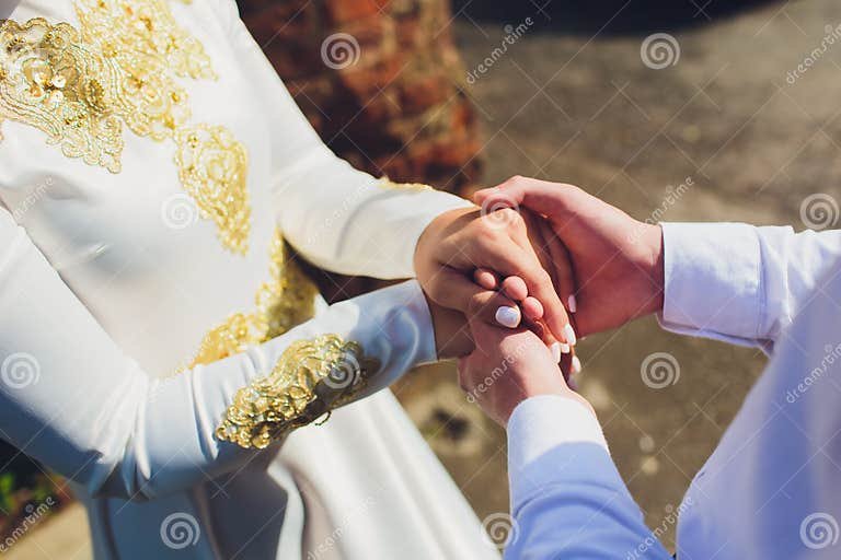 national-wedding-bride-groom-wedding-muslim-couple-marriage-ceremony-muslim-marriage-national-wedding-bride-168834425.jpg