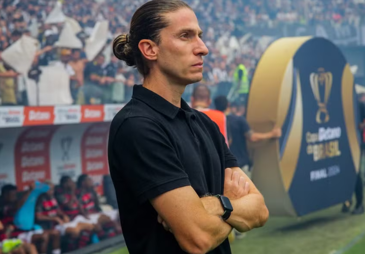 Even Among a Legion of Foreigners, Filipe Luis Emerges with Impressive Start to Career as a Coach