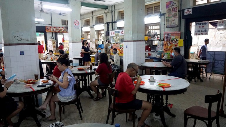 The insides of an old fashioned Chinese coffeeshop or ’kopitiam’ (literal translation: ’kopi’ = coffee, ’tiam’ = shop) as they’re endearingly called by Malaysians