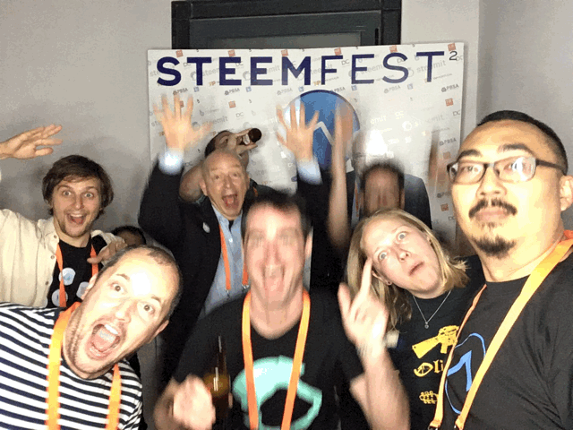 SteemFest 2 at the GIF machine!