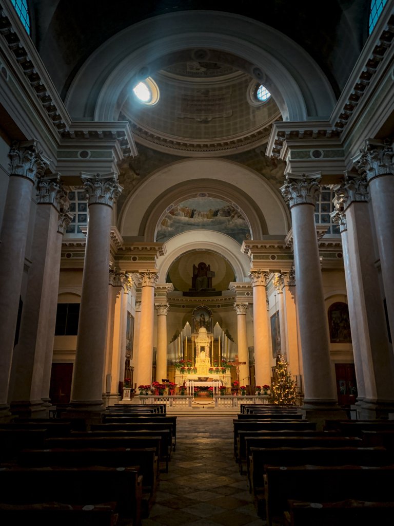 I also visited the cathedral which dates back to 1922 because the previous cathedral was destroyed during the bombings of the First World War.