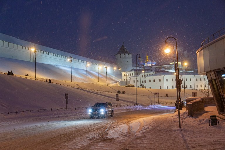 Kremlin walls - view from the parking lot