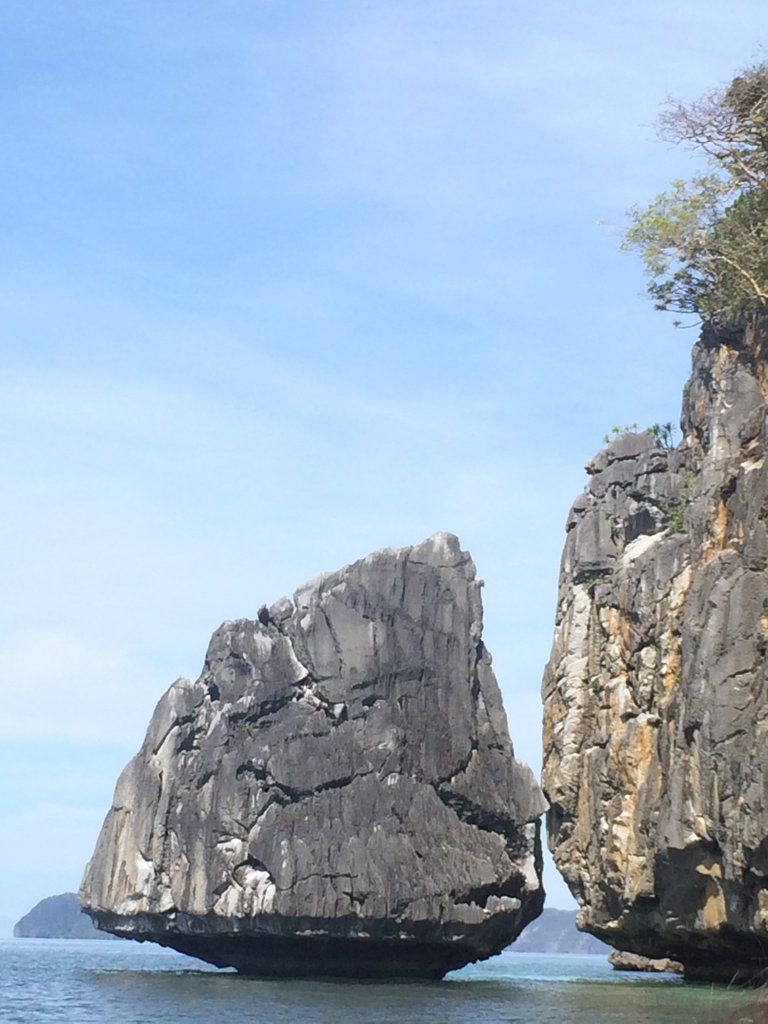 many I try to climb this rock but there is so many salt crystals that instantly shred my hands.