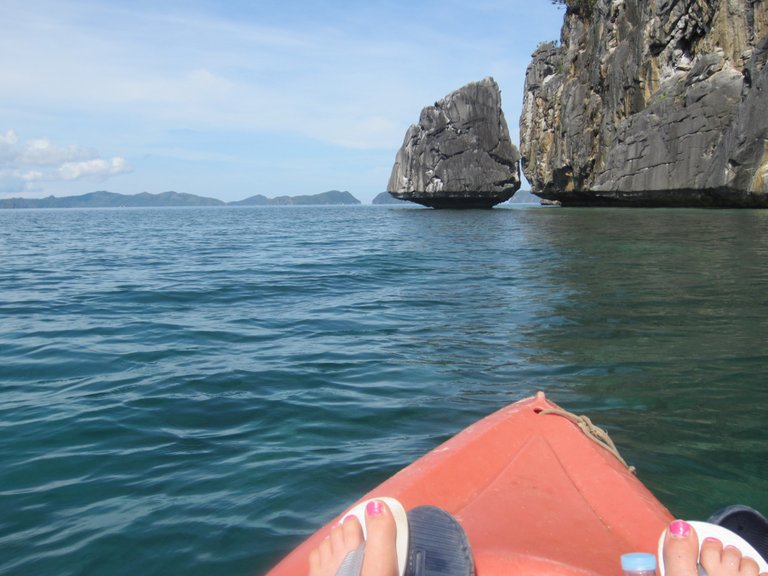 Feet ready for the paddling.