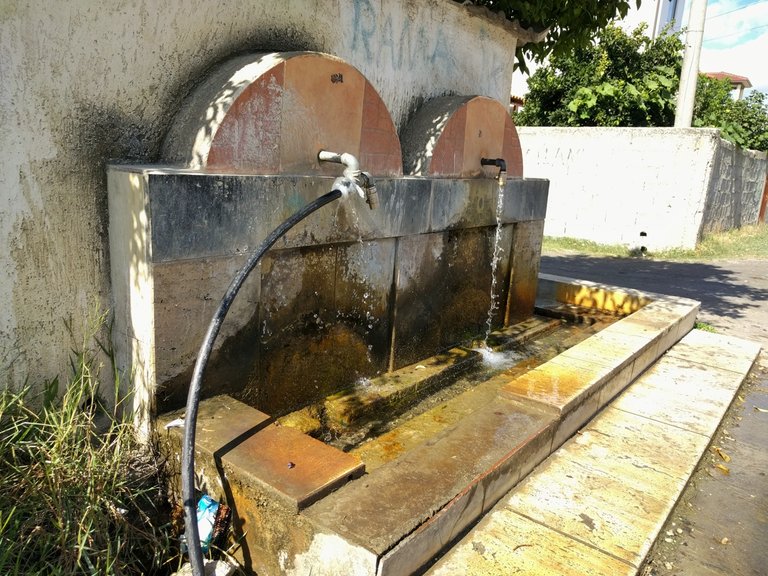 You can find wells like this everywhere on the Balkans. Very convenient for getting drinking water, too!