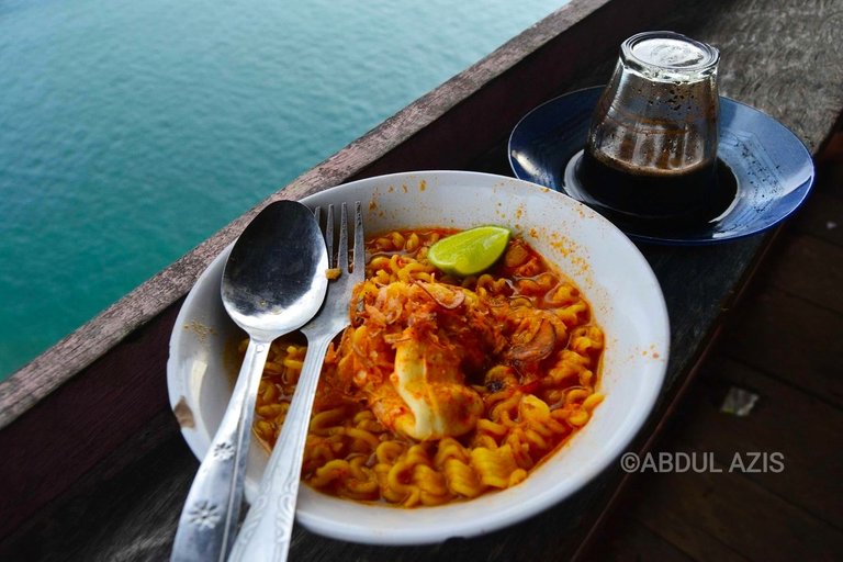 Mie Aceh (traditional noodle of aceh) & Unique Coffee