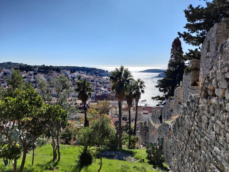 View hill Hvar