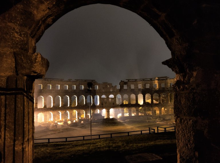 Pula Arena at night