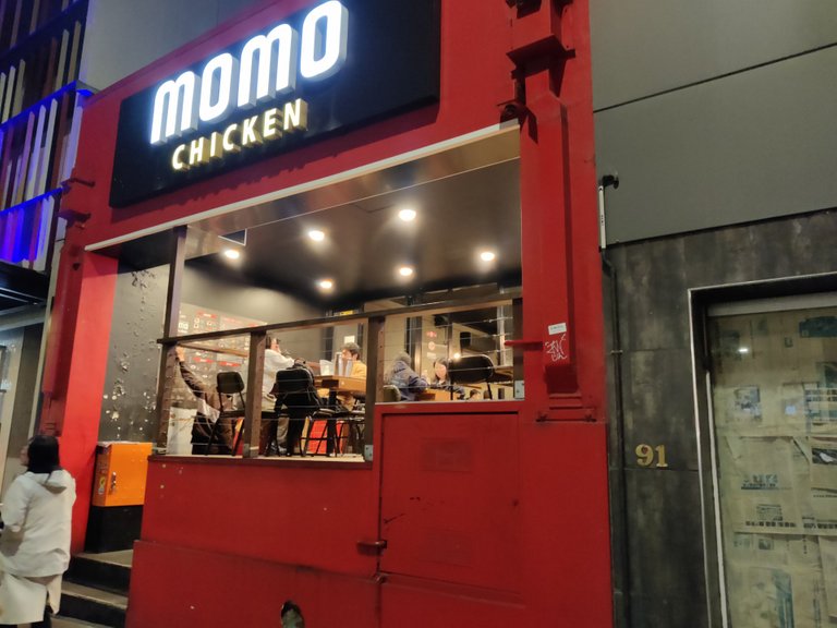 MOMO Chicken: Brisbane (AUSTRALIA).jpg
