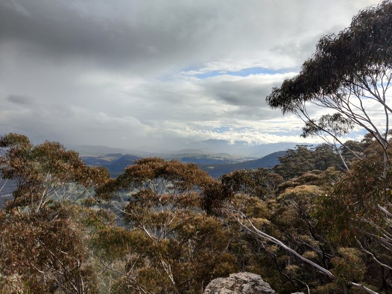 Pulpit Rock: Blue Mountains, AUSTRALIA.jpg