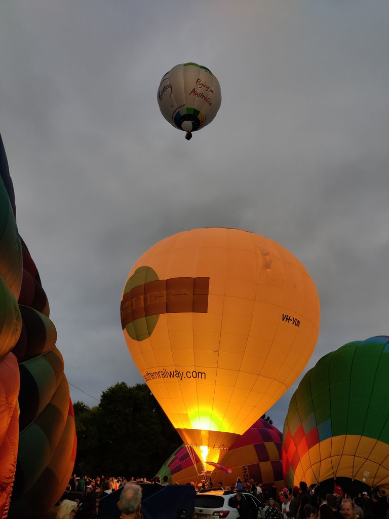 Early Morning Balloons: Canberra, AUSTRALIA.jpg