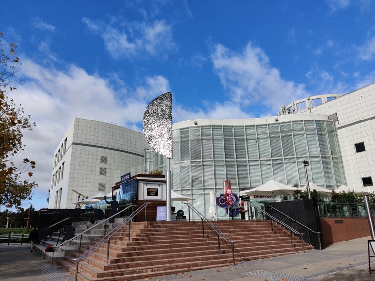 Questacon: Canberra, AUSTRALIA.jpg