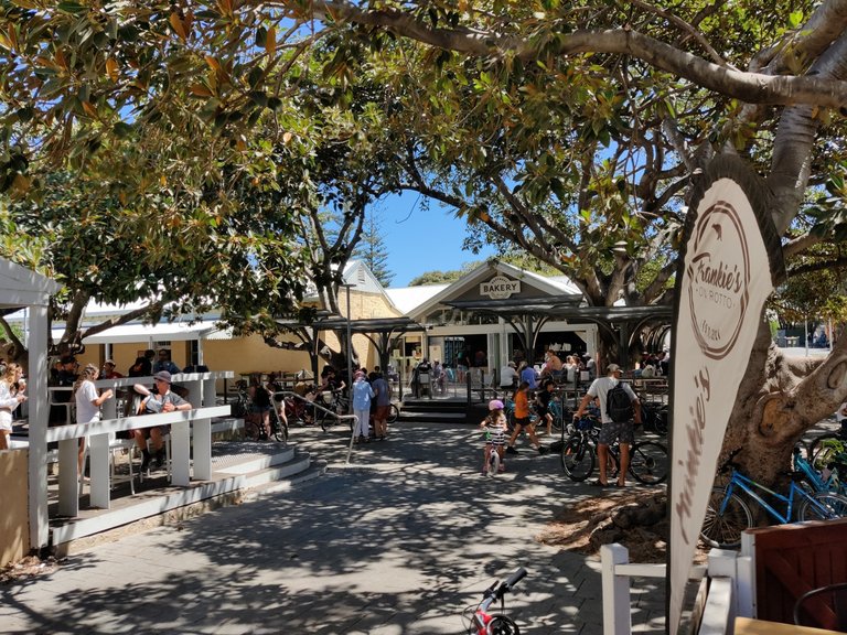 Frankie's: Rottnest Island, AUSTRALIA.jpg