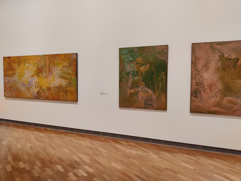 Kngwarray Special Exhibition: National Gallery of Australia.jpg