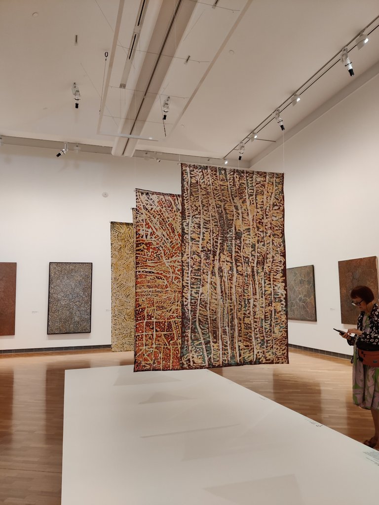 Kngwarray Special Exhibition: National Gallery of Australia.jpg