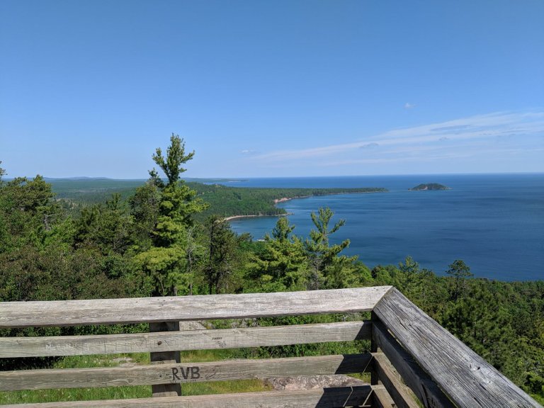 Lake Superior, Sugarloaf Mountain