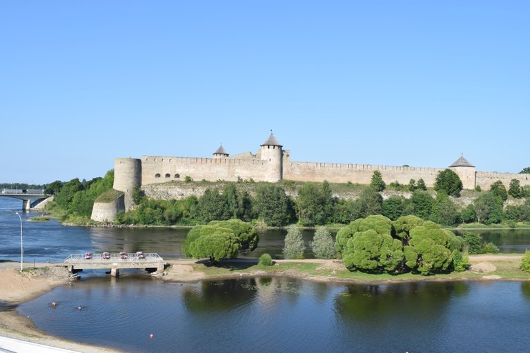 A closer look at Ivangorod Fortress