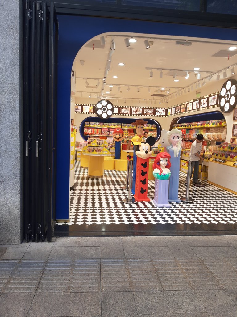 Pez Shop In Shanghai Near The Bund