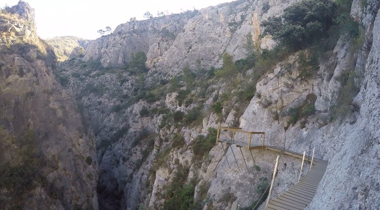 Floating glass platform viewpoint (1).