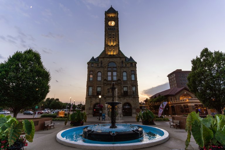 A Picturesque Evening Walk through Springfield, Ohio