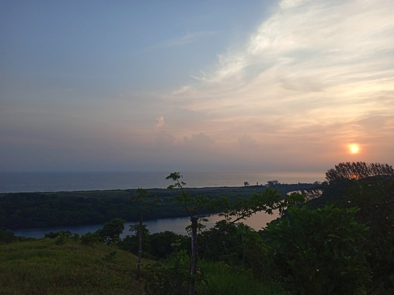 A view of the lake and sea from one of the ”Los Amigos” hills