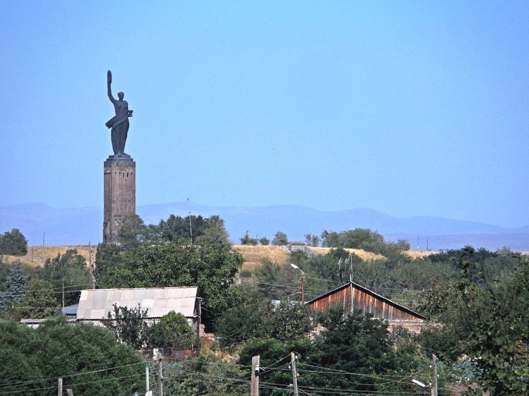 Mother Armenia, Gjumri