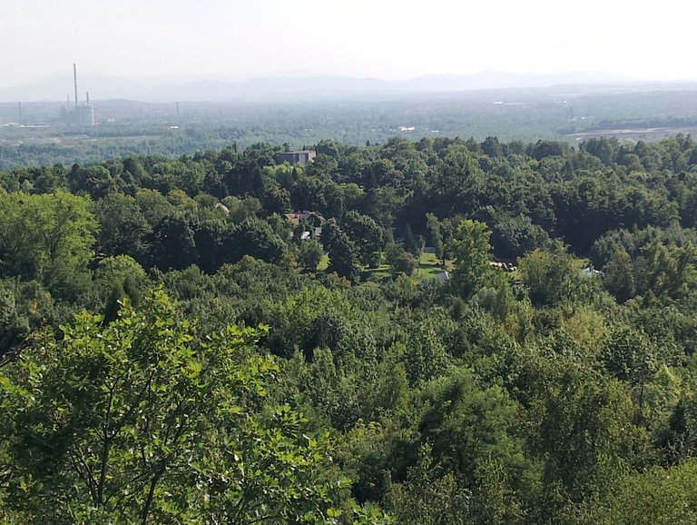 V současné Ostravě už převládá zelená nad černou. EN: Formerly ”the Black Ostrava”, nowadays green rulez.
