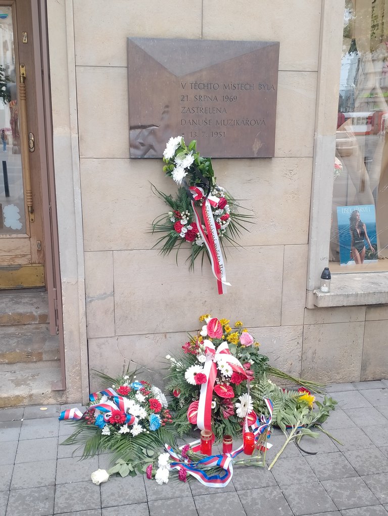In this place was killed Miss Danuse Muzikarova (18 years) on 21st August 1969.