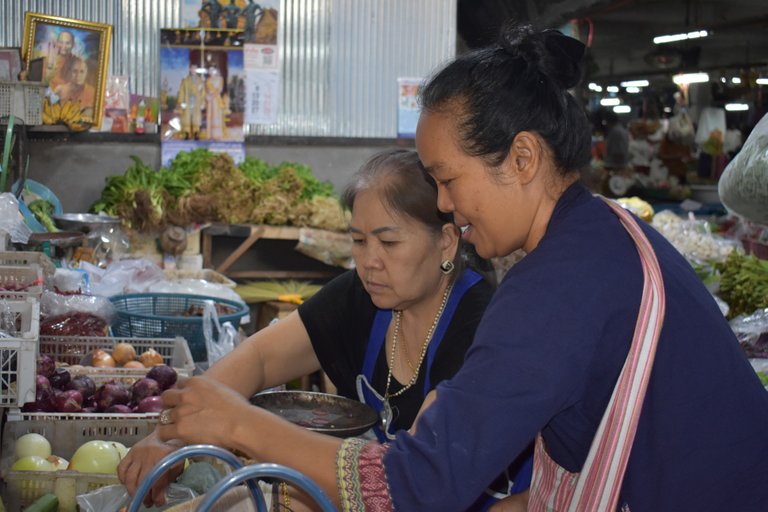 The lovely Ae in action choosing the best ingredients