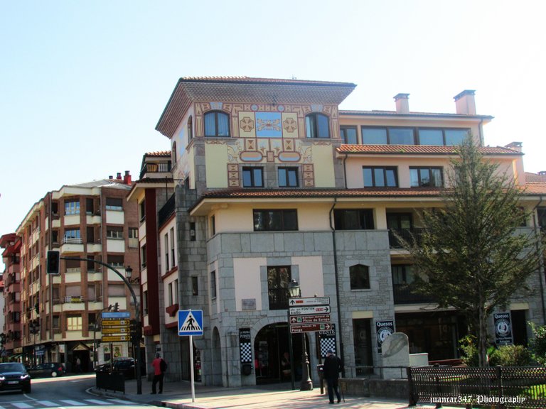 Cangas de Onís: modernist and modern architecture