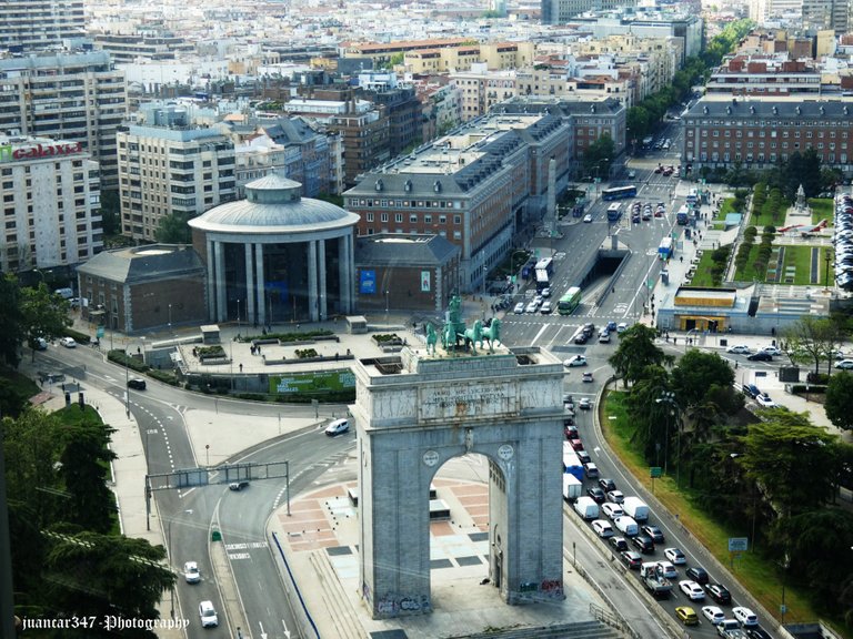 The Arch of Victory, also known as the Puerta de Moncloa and the Interchange