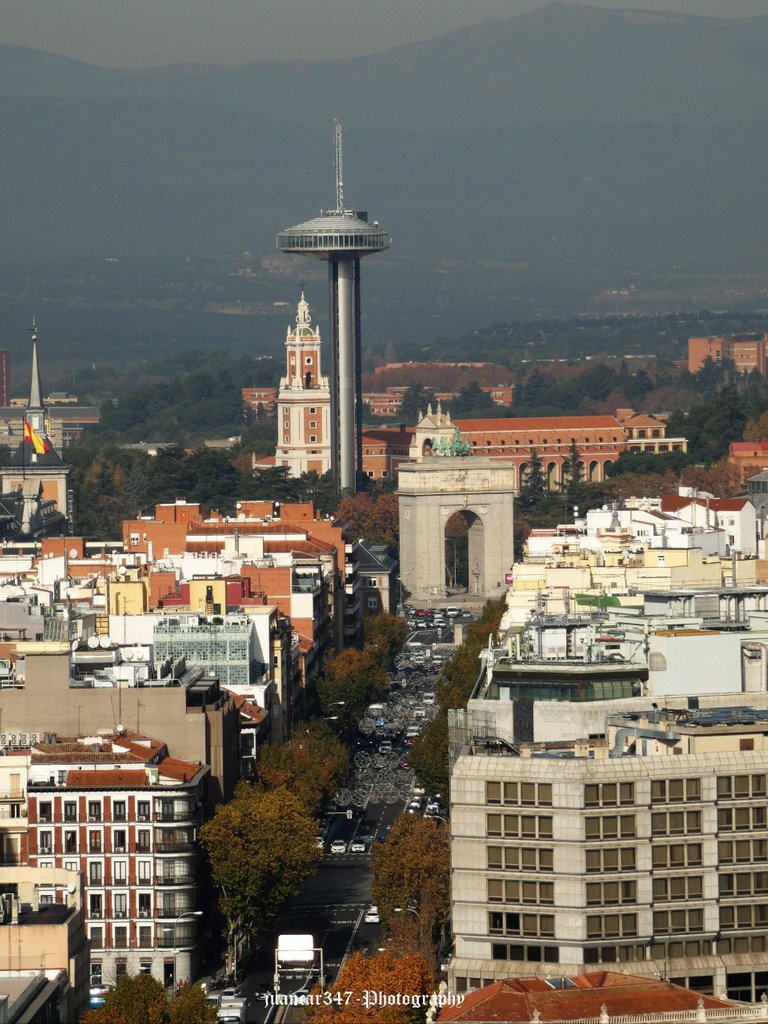 Panoramic view of the Arch of Victory, the Moncloa Lighthouse and the Museum of America