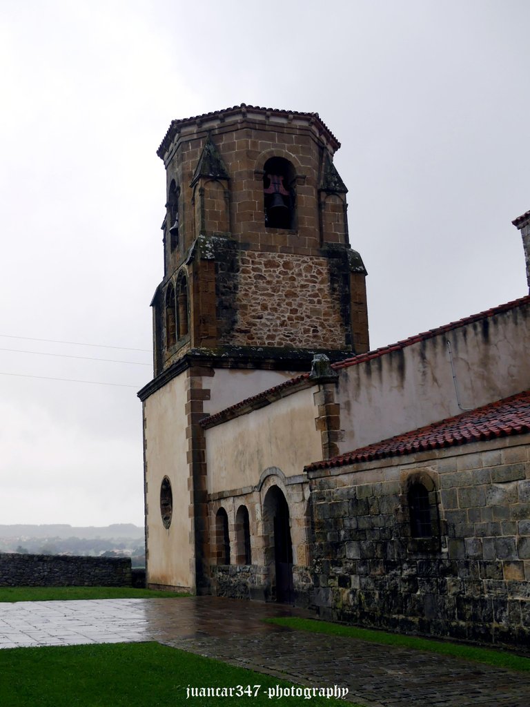 Perspectiva de la nave y de la torre