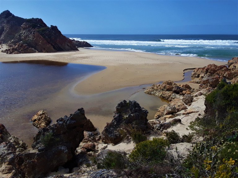 Paradise river mouth home to the indigenous stone age Khoi tribe