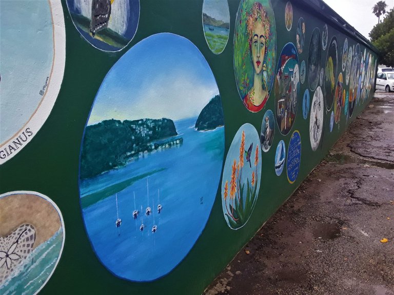 The Knysna Heads in mural, showing the yachts in the lagoon and the Indian ocean through the gap