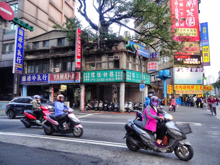 Old ladies on two wheels