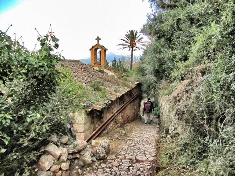 If you’re hiking the island you’ve been watches by god on every step