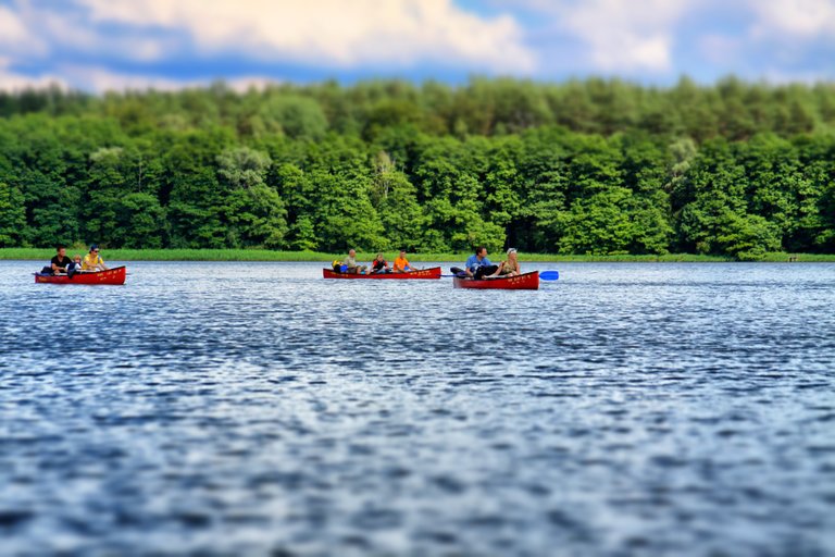 On a lake between two parts of the river Drawa