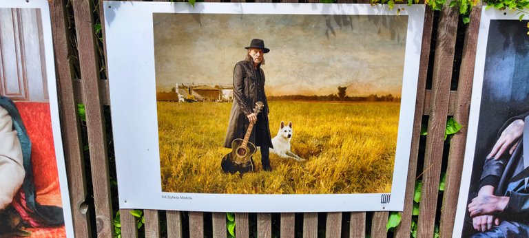 Seems like Johnny Cash, but it is a polish singer.