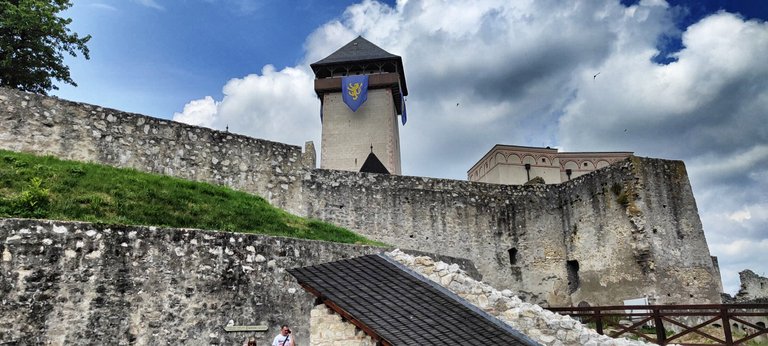 Trenčiansky Hrad has been attracting the attention of all travelers like a magnet for centuries.