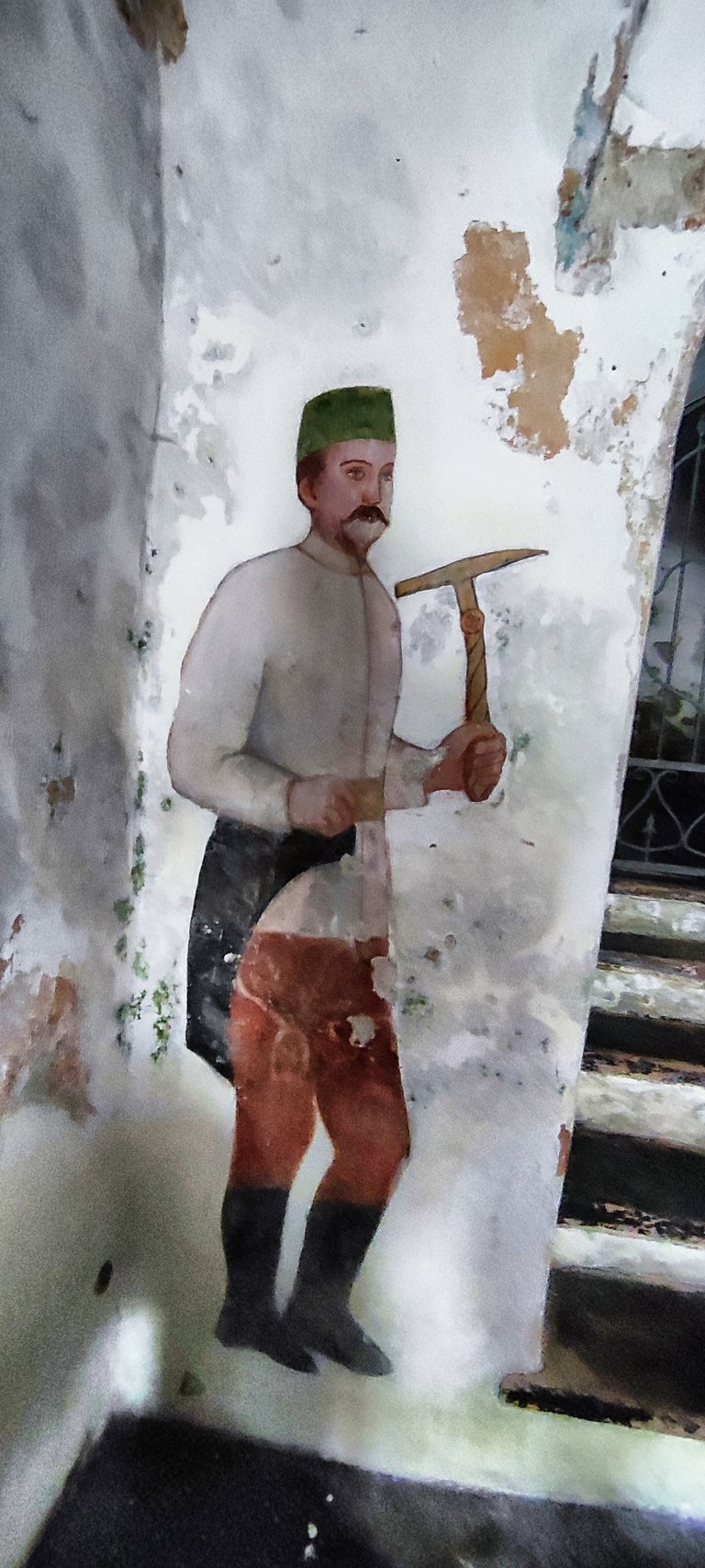Street art, long lasting edition: One of the workers
