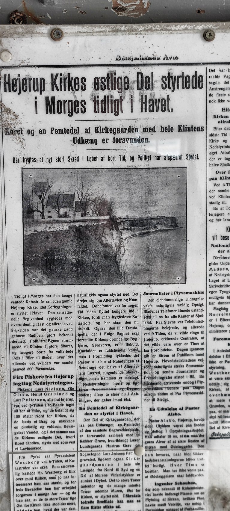 Newspapers writes history
