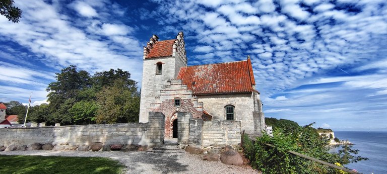 The remainings of the church