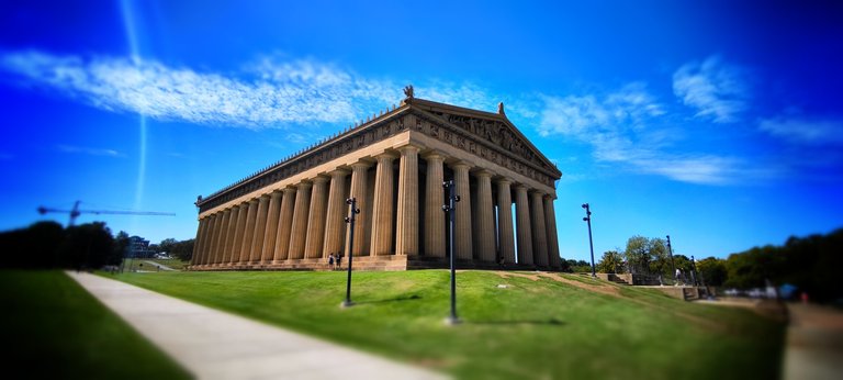 The Tennessee Partheon looks like the real one in Greece