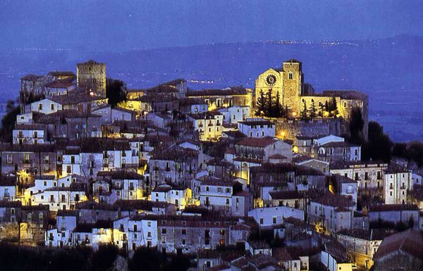 Altomonte at night