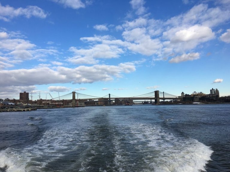 USA, New York, Manhattan. Boat trip along the island.