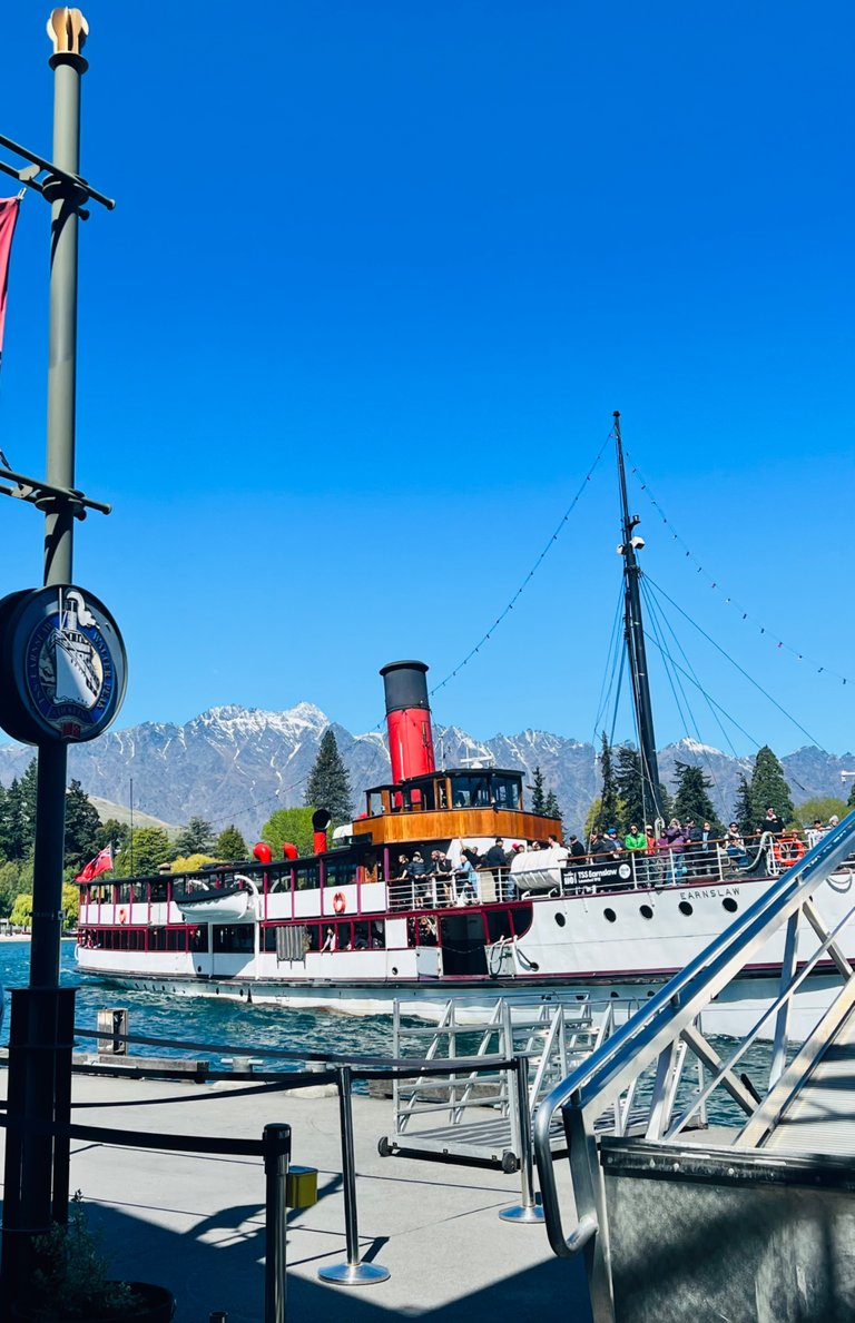 And there she is.. beautiful day on the lake so extremely packed at the stern with passengers enjoying the views.