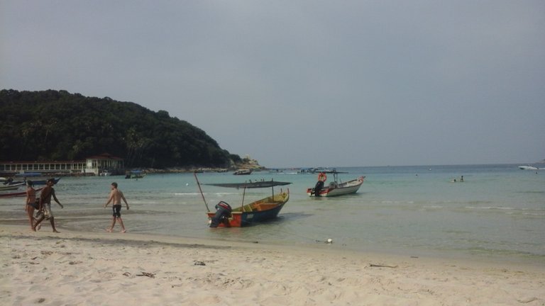 Long beach, Kecil Island