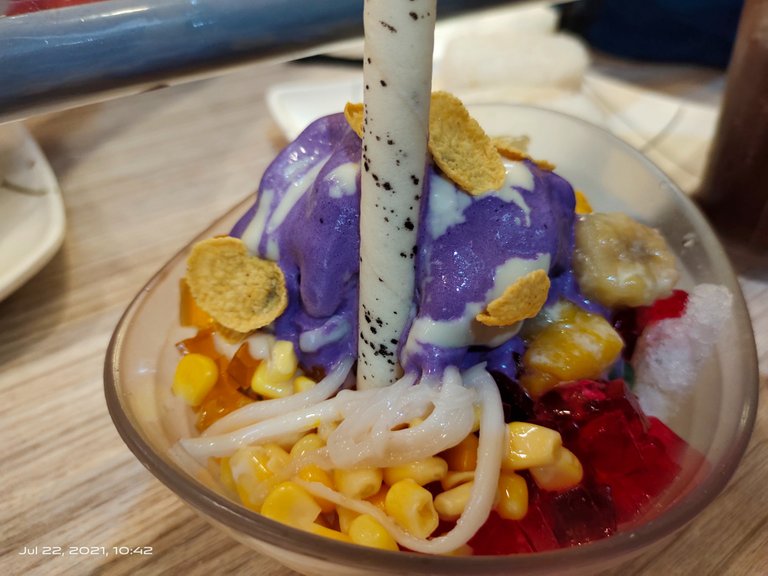 halo-halo